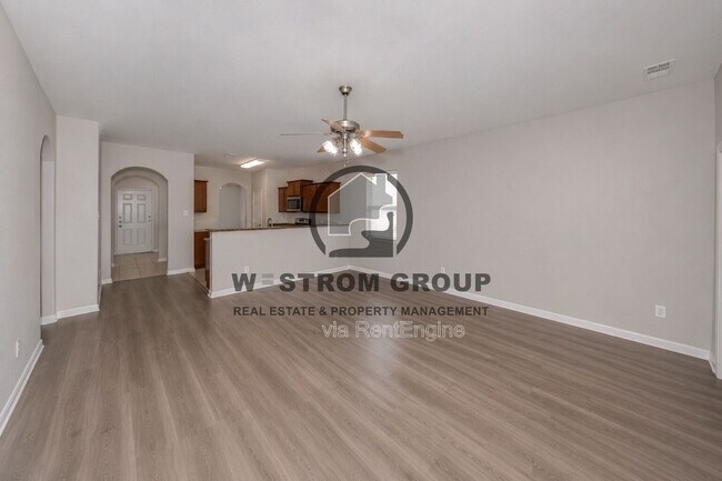 Building Photo - 12645 Forest Lawn Rd