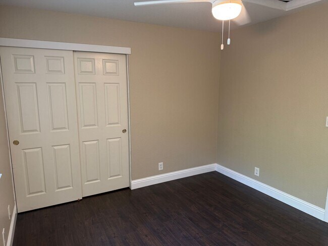 Building Photo - 9223 Camden Lake Way