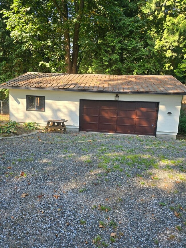 Building Photo - Charming 2-Bedroom Retreat in Ferndale