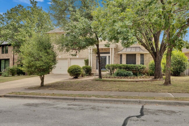 Building Photo - Charming Home in the Coveted River Place Community 5407 Merrywing Circle, Austin, TX 78730