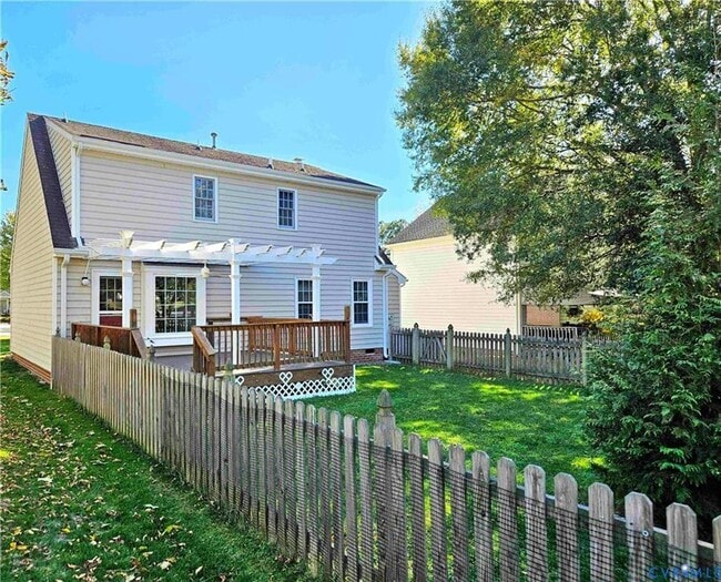 Building Photo - 13012 Silent Wood Pl