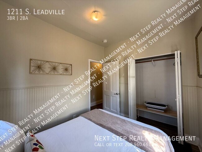 Building Photo - 1211 S. Leadville-