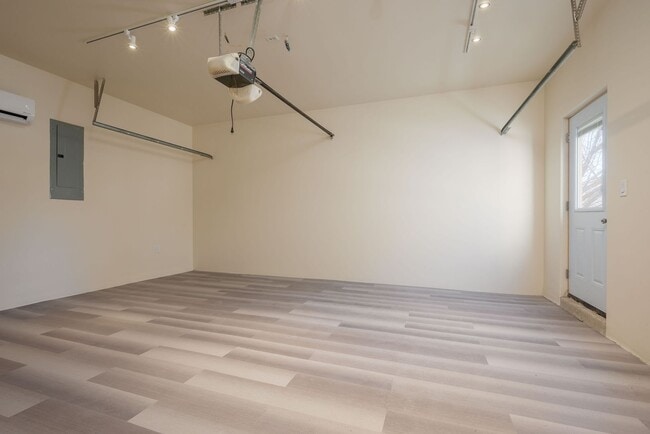 Building Photo - Move-In Ready Beauty Available Now!