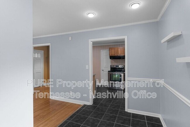 Building Photo - 4402 Saunders Ave