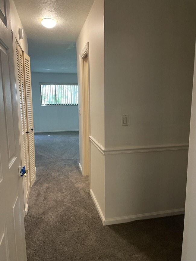 Building Photo - 12568 Shoreline Dr