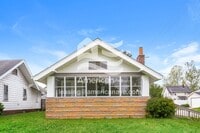 Building Photo - 202 E Ewing Ave