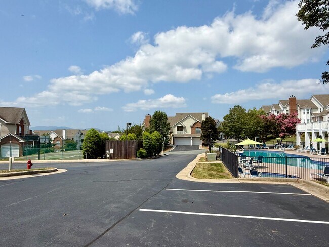 Building Photo - 925 Dorchester Pl