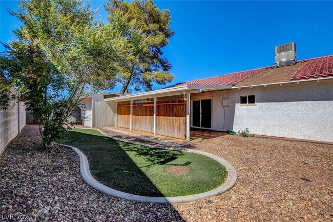 Building Photo - 4367 S Mojave Rd