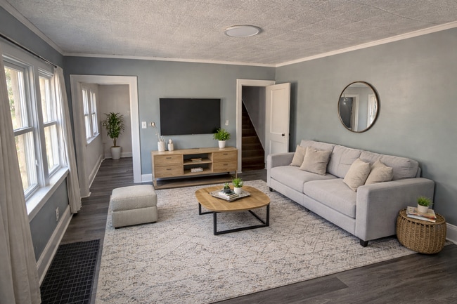 Building Photo - 2218 Green St