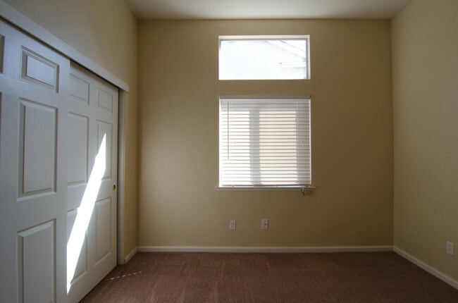 Building Photo - 6701 Storia Way