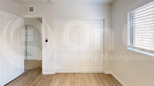 Building Photo - 520 N Stapley Dr