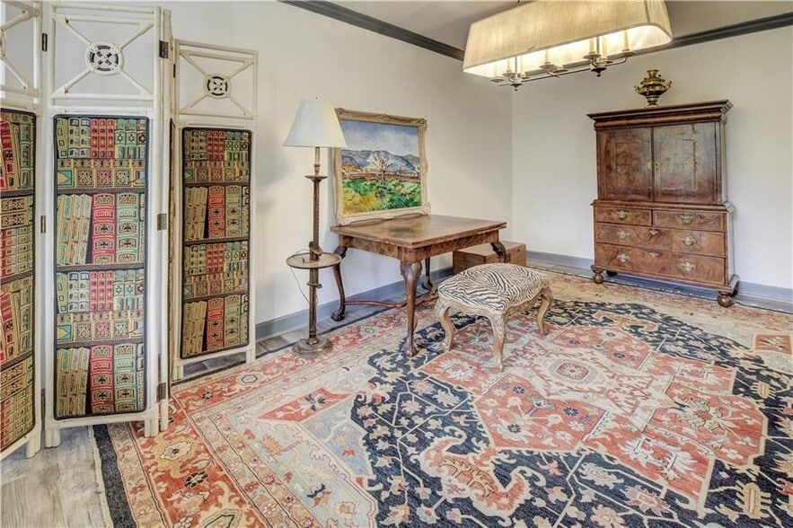 Building Photo - 2637 Peachtree Rd