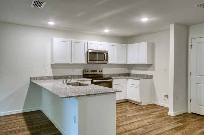 Building Photo - 1 Pasadena Dr