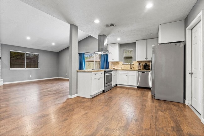 Building Photo - 23135 Birnam Wood Blvd