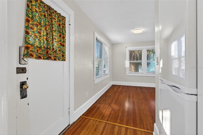 Building Photo - 2905 14th St N