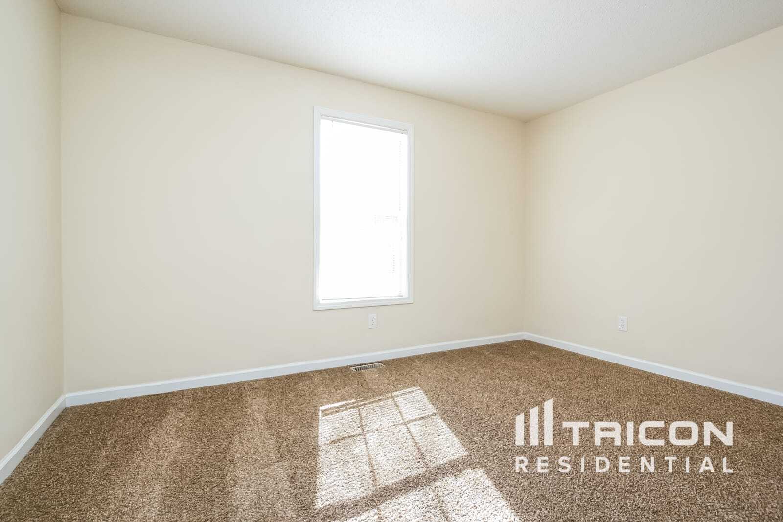 Building Photo - 1601 Larkwood Dr