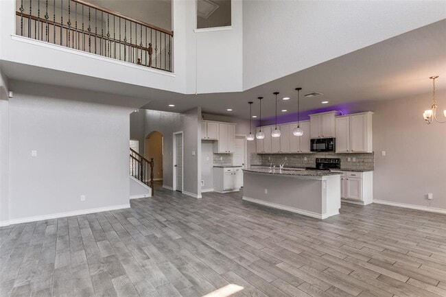 Building Photo - 617 Saddle Forest