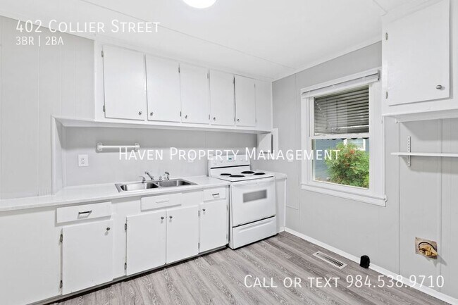 Building Photo - 402 Collier St