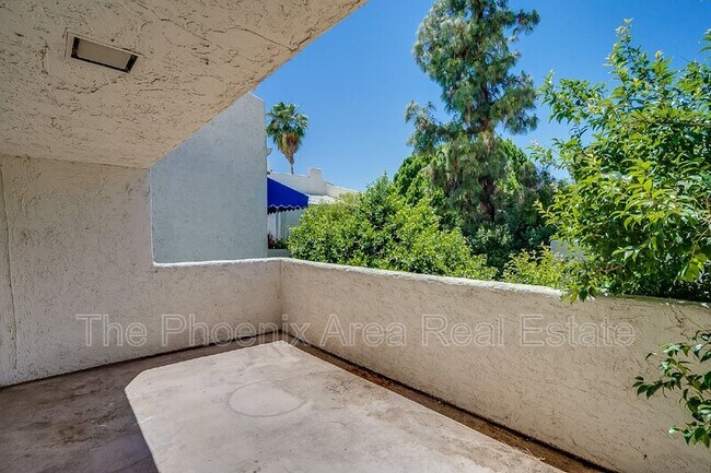 Building Photo - 1143 E Sandpiper Dr