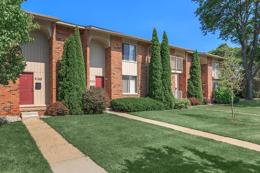 Somerset Park Apartments 1911 Golfview Dr Troy MI 48084 Apartment