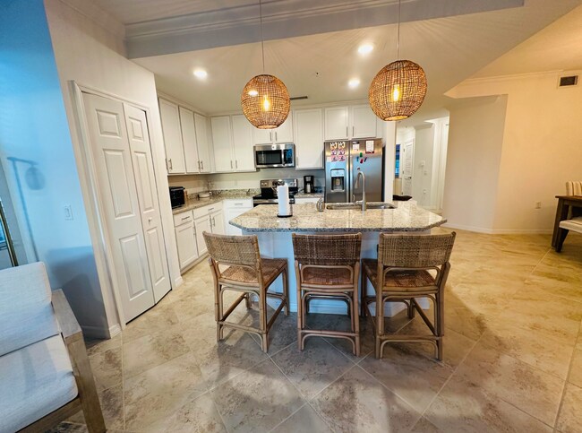 Building Photo - 43040 Greenway Blvd