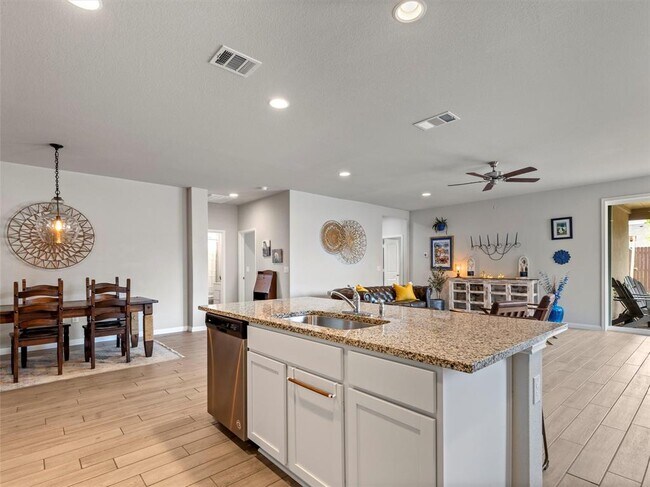 Building Photo - 4104 Porter Farm Rd