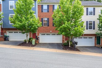 Building Photo - 154 Brookwood Dr