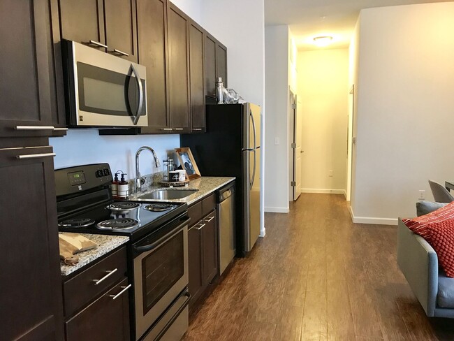 Building Photo - A2 | 1 Bed 1 Bath | 744 sf