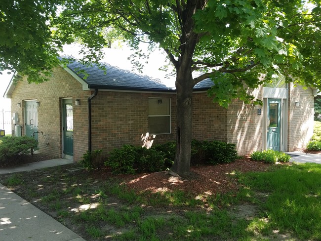 Building Photo - Cardinal Terrace Apartments