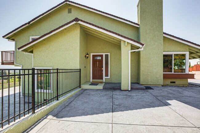 Building Photo - 1253 Hickerson Ct
