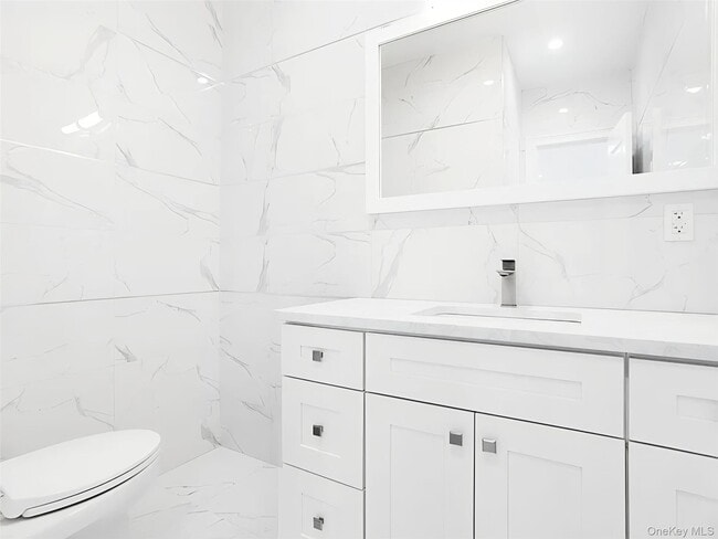 Building Photo - 56 Jackson Ave