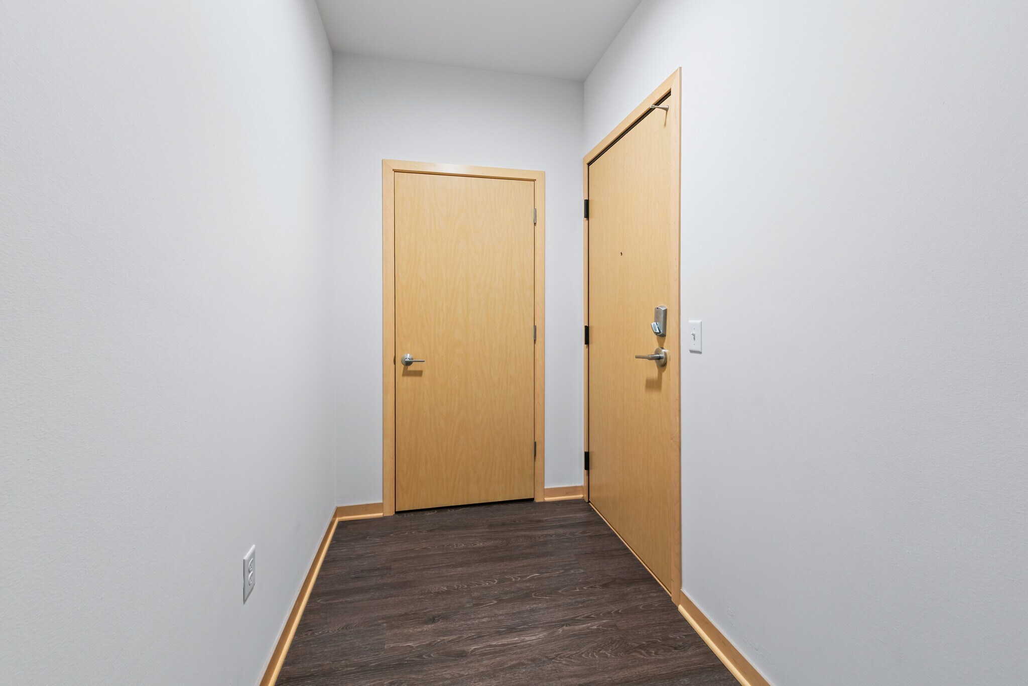 Building Photo - 1121 S Park St