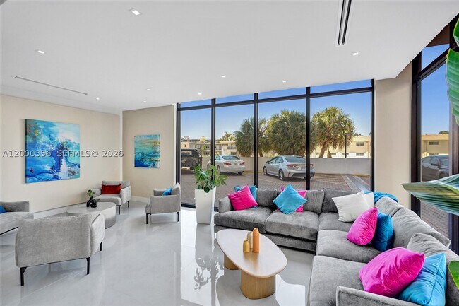 Building Photo - 2401 S Ocean Dr