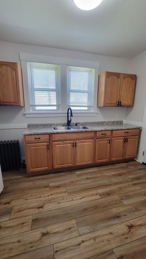 Building Photo - 226 Sunnyland Ave