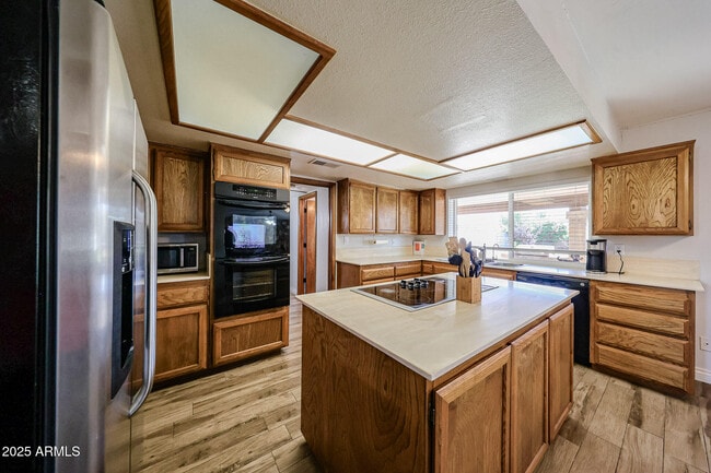 Building Photo - 16227 North 21st St