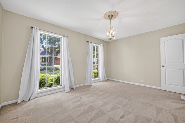 Building Photo - 5310 Indigo St
