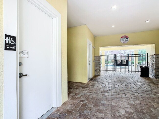 Building Photo - 7516 Sunflower Dr