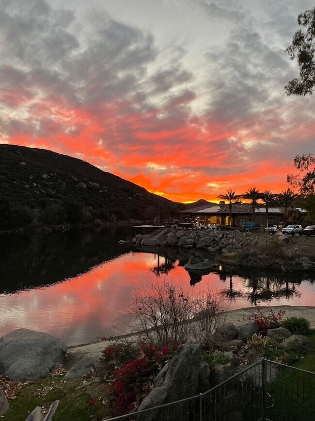 Building Photo - Pala Verde Ranch 4br 3.5ba * On the Lake