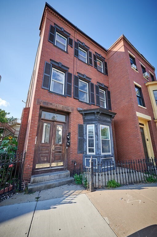Building Photo - 156 Dorchester St