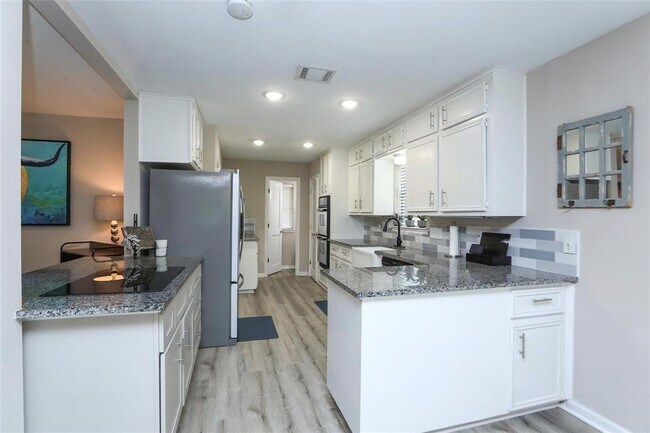 Building Photo - 2710 Timberjack Pl