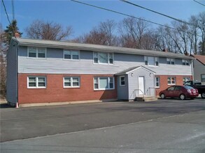 Building Photo - 12 Maple Ave