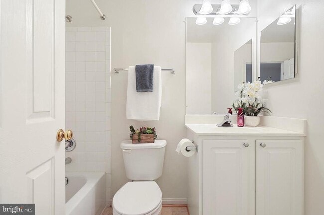 Building Photo - 23110 Blackthorn Square