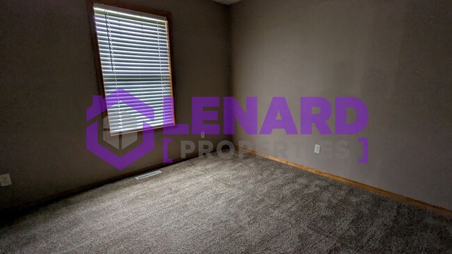 Building Photo - 553 N Chandler Ave