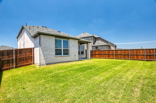 Building Photo - 916 Lido Ln