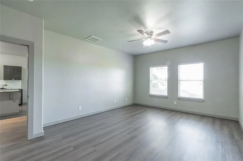 Building Photo - 604 NW 175th St