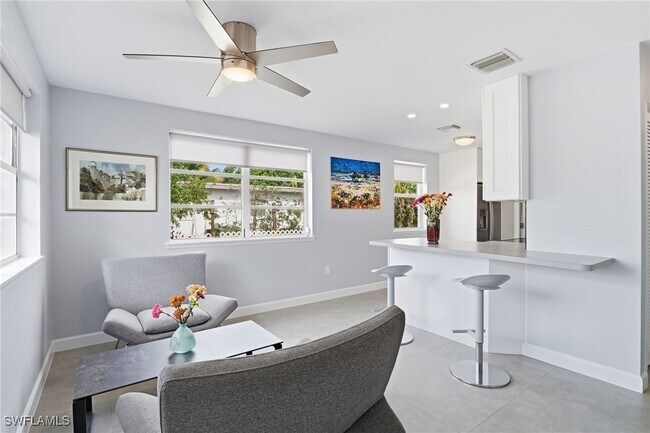 Building Photo - 4518 W Alhambra Cir