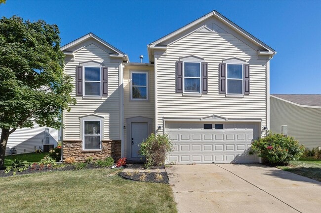 Primary Photo - 898 Stonehurst Dr