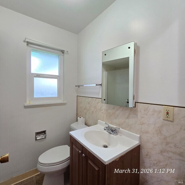 Building Photo - 786 Lovers Ln