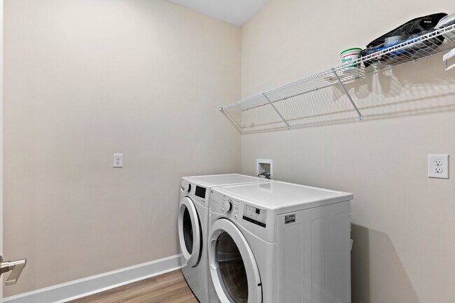 Building Photo - 15657 Gavello St