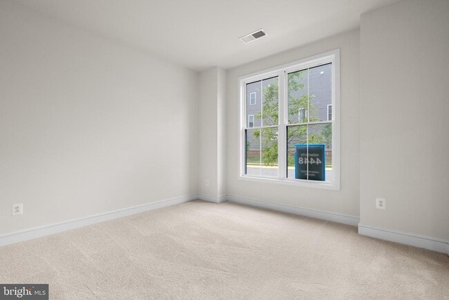 Building Photo - 42106 Picasso Sq